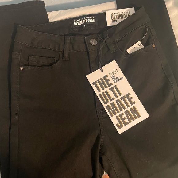 NWT Almost Famous Ultimate Skinny Jeans - Size 1 (will fit sizes 4, 6& 8) - Picture 5 of 9